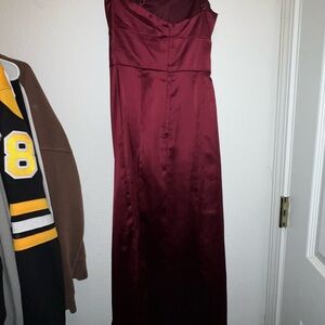 burgundy one shoulder satin dress
david's bridal: size 0